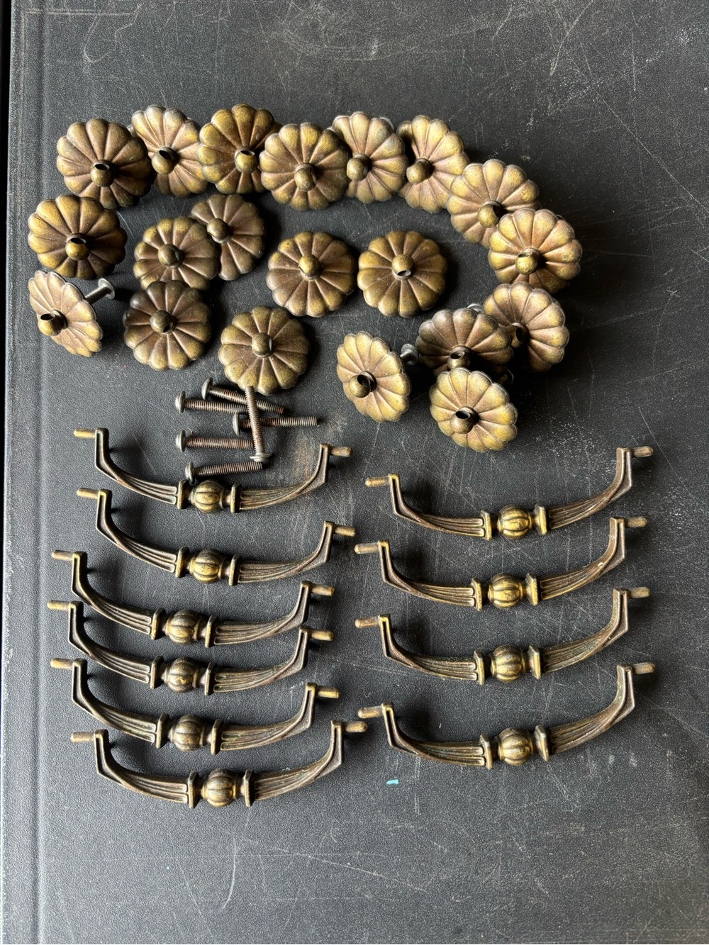 10 vintage cabinet pulls